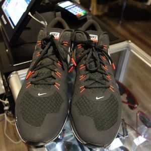 nike air max tr1 180 flywire